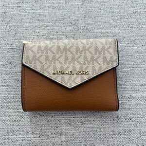 Michael Kors Tan and Cream Signature Wallet